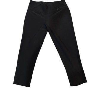 Nike CapriLeggings in Black Size S